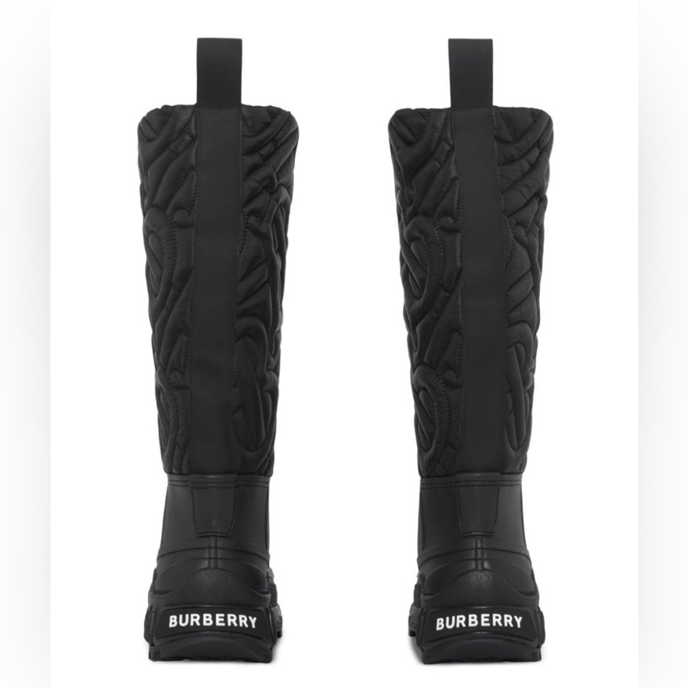 Burberry Quilted Rotherfield Boots